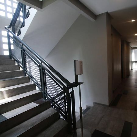 Bale Resident Hostel Jakarta Buitenkant foto