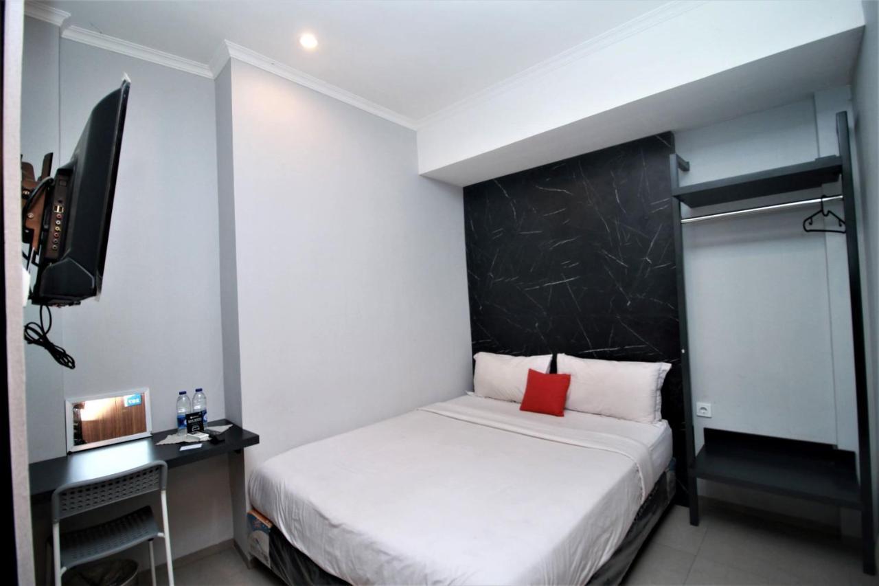 Bale Resident Hostel Jakarta Buitenkant foto