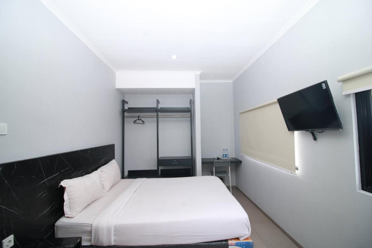 Bale Resident Hostel Jakarta Buitenkant foto