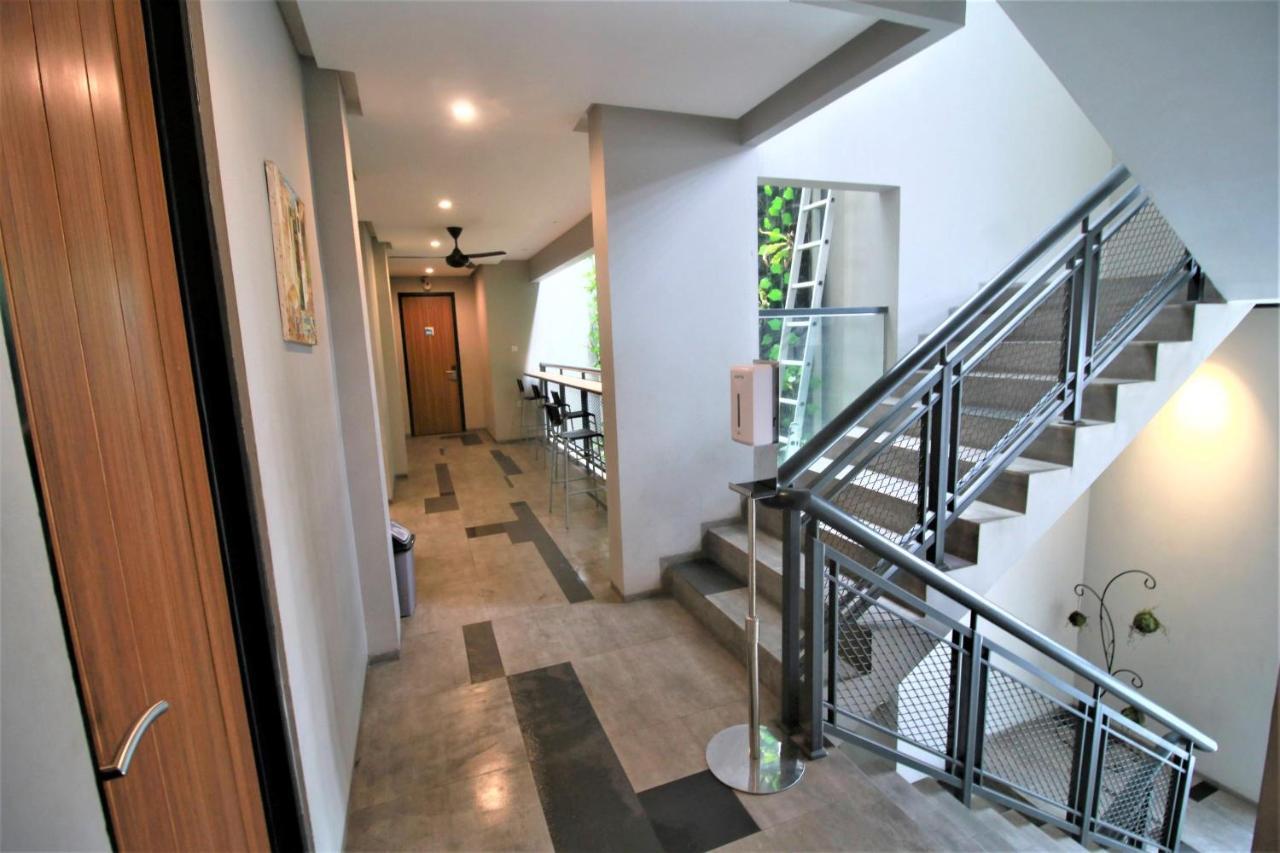 Bale Resident Hostel Jakarta Buitenkant foto