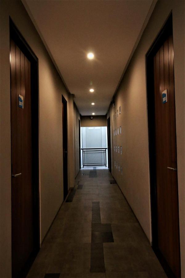 Bale Resident Hostel Jakarta Buitenkant foto